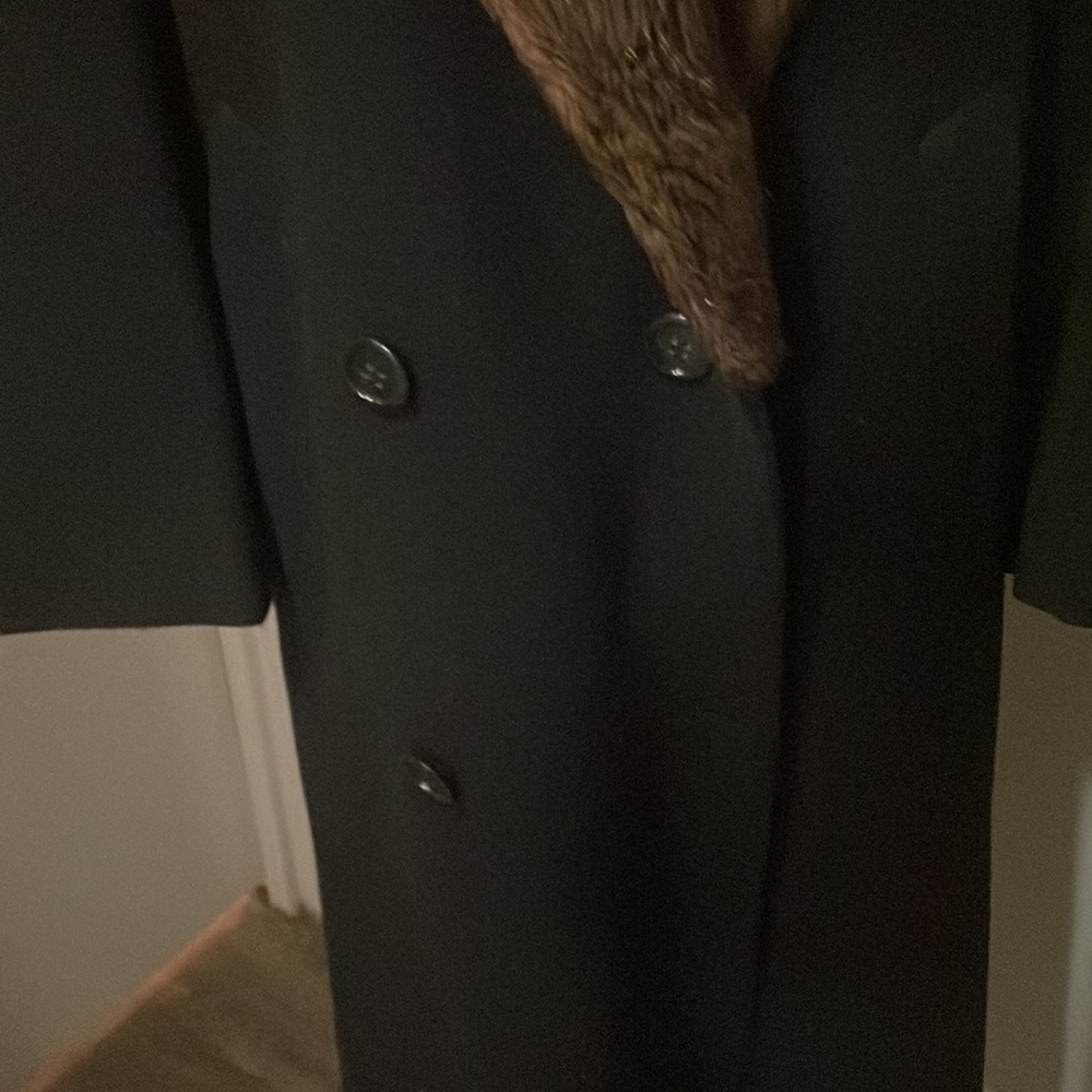 Vintage All WOOL  Fur collar warmest Coat MADE IN CANADA - Picture 3 of 13